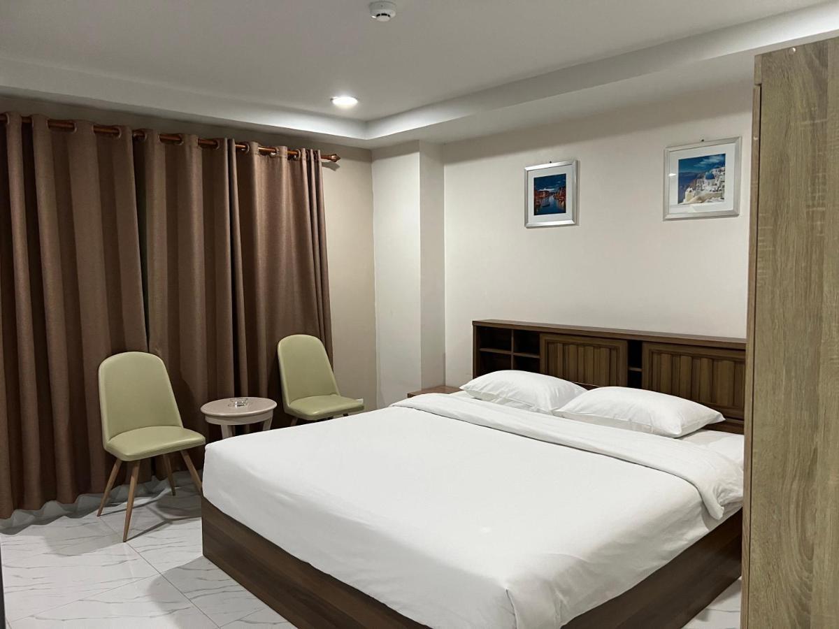 Mall Suites Hotel Bangkok Exterior foto