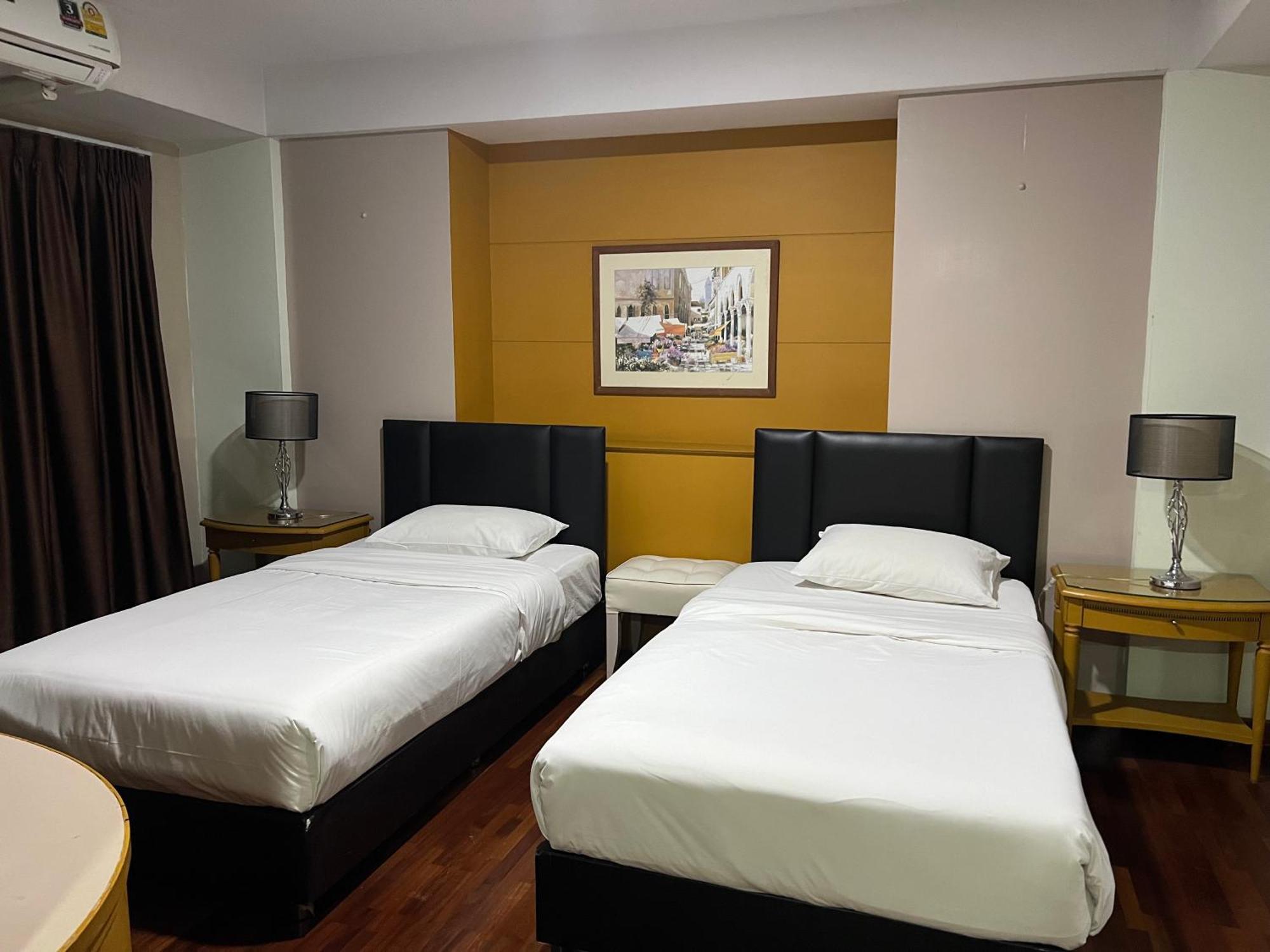 Mall Suites Hotel Bangkok Exterior foto