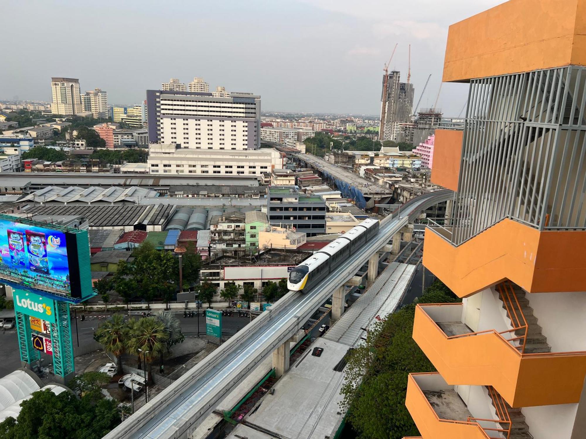 Mall Suites Hotel Bangkok Exterior foto