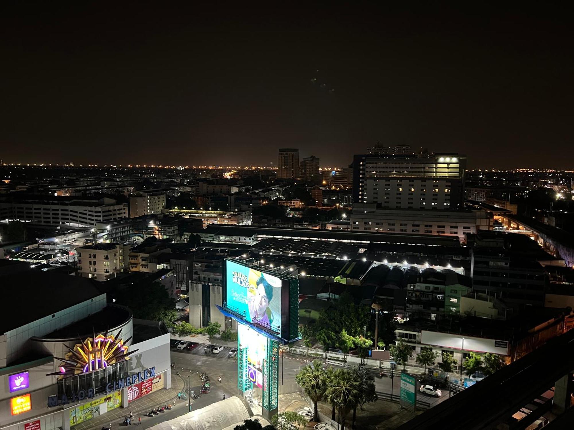 Mall Suites Hotel Bangkok Exterior foto